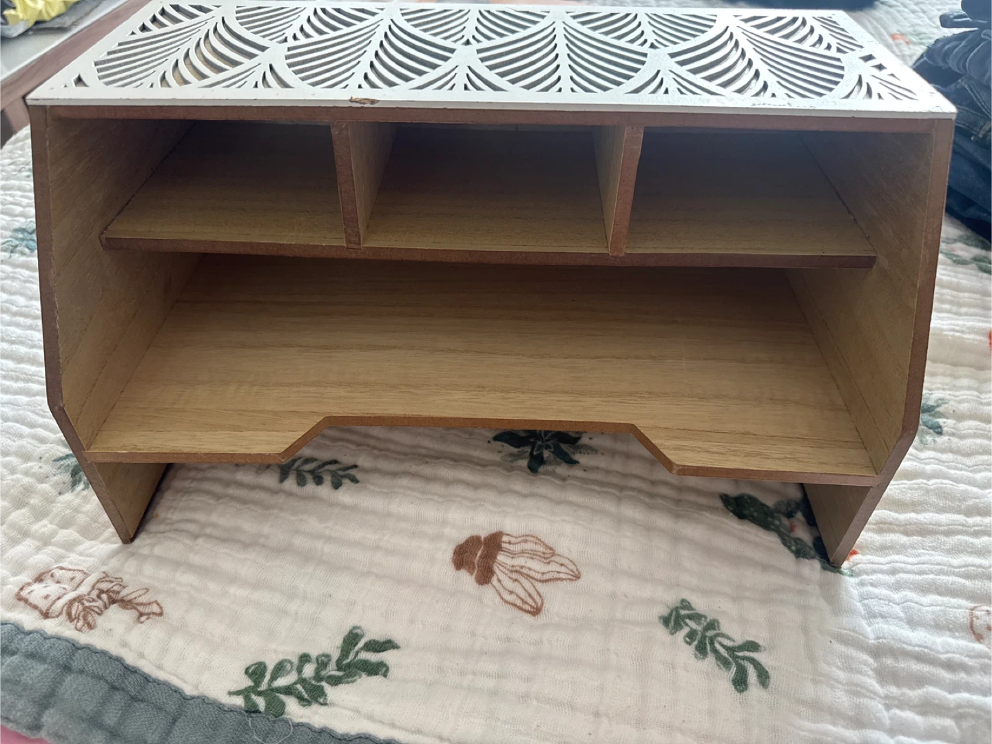 Wooden Desk Organizer with White Decorative Front - photo 3