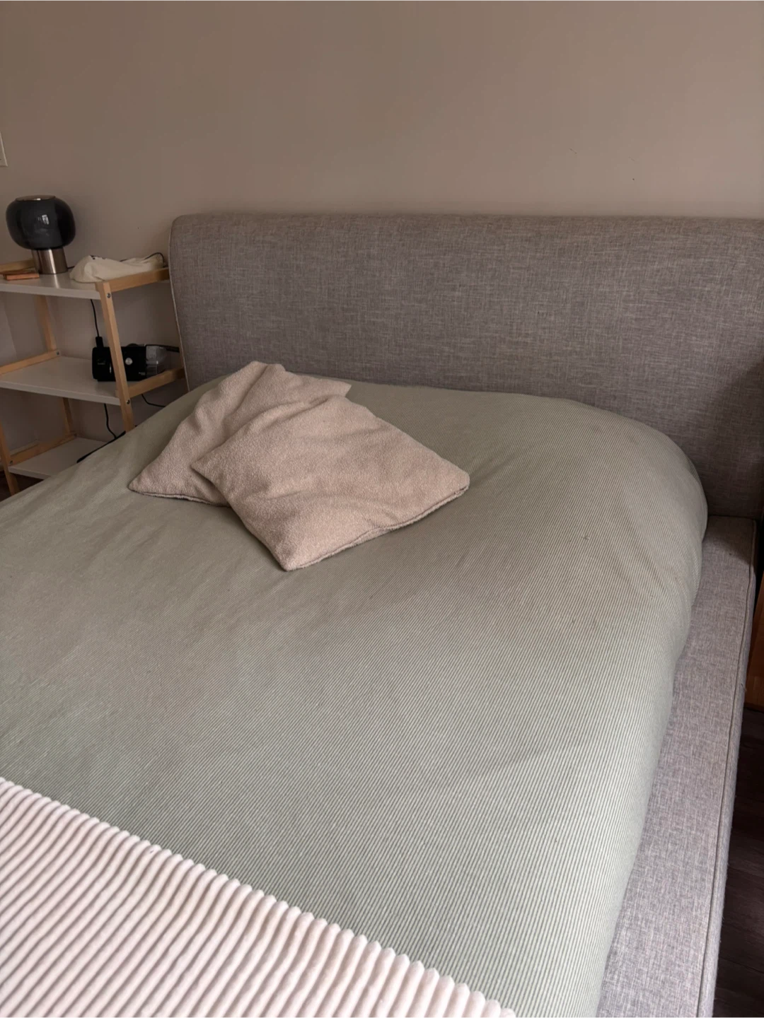 Bed - photo 2