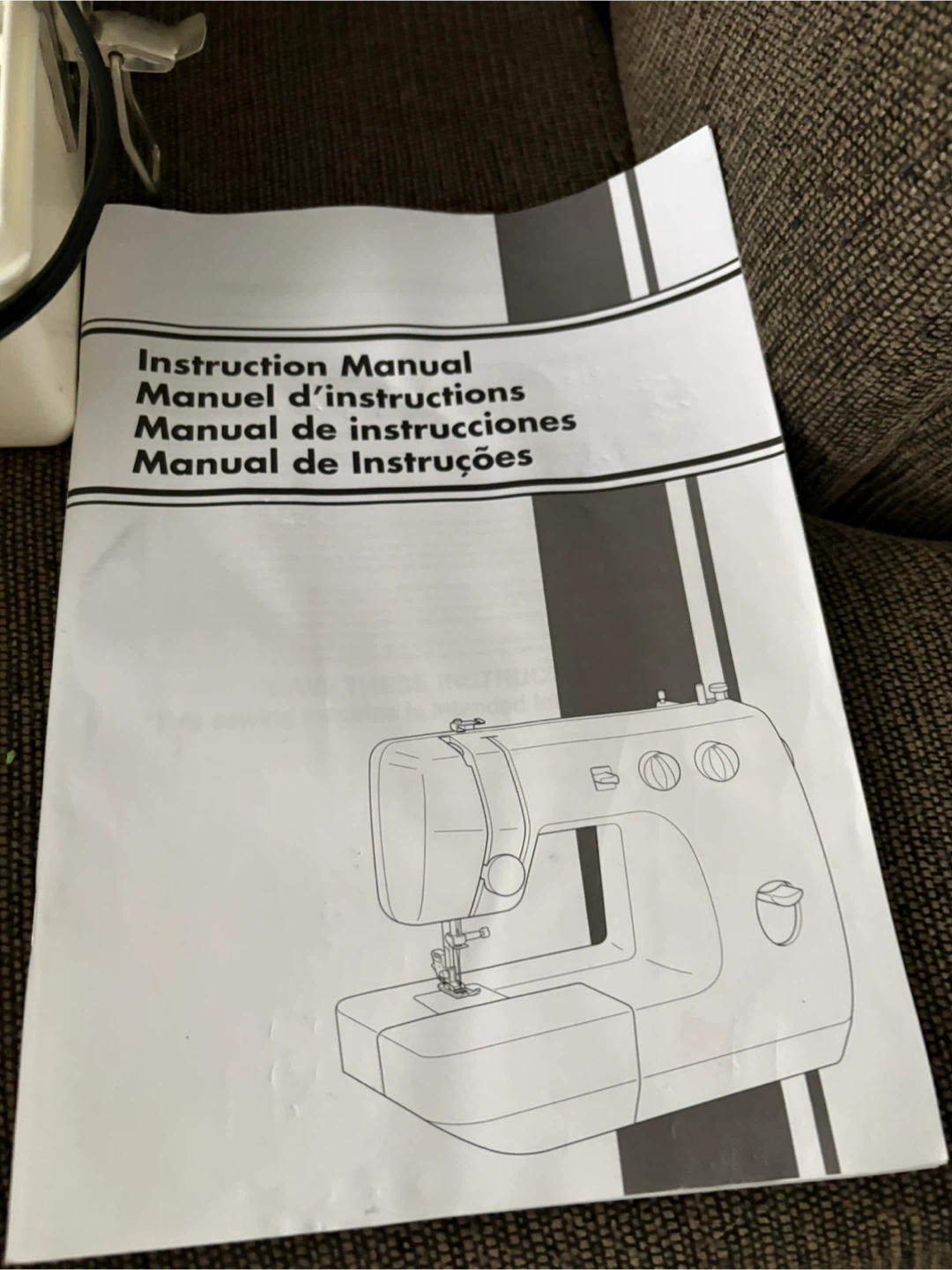 Brother LS-2020 Sewing Machine - photo 3