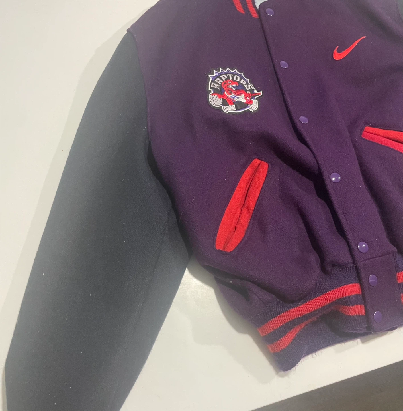 Size Large Vintage Toronto Raptors Varsity Jacket (Embroidered) - photo 3