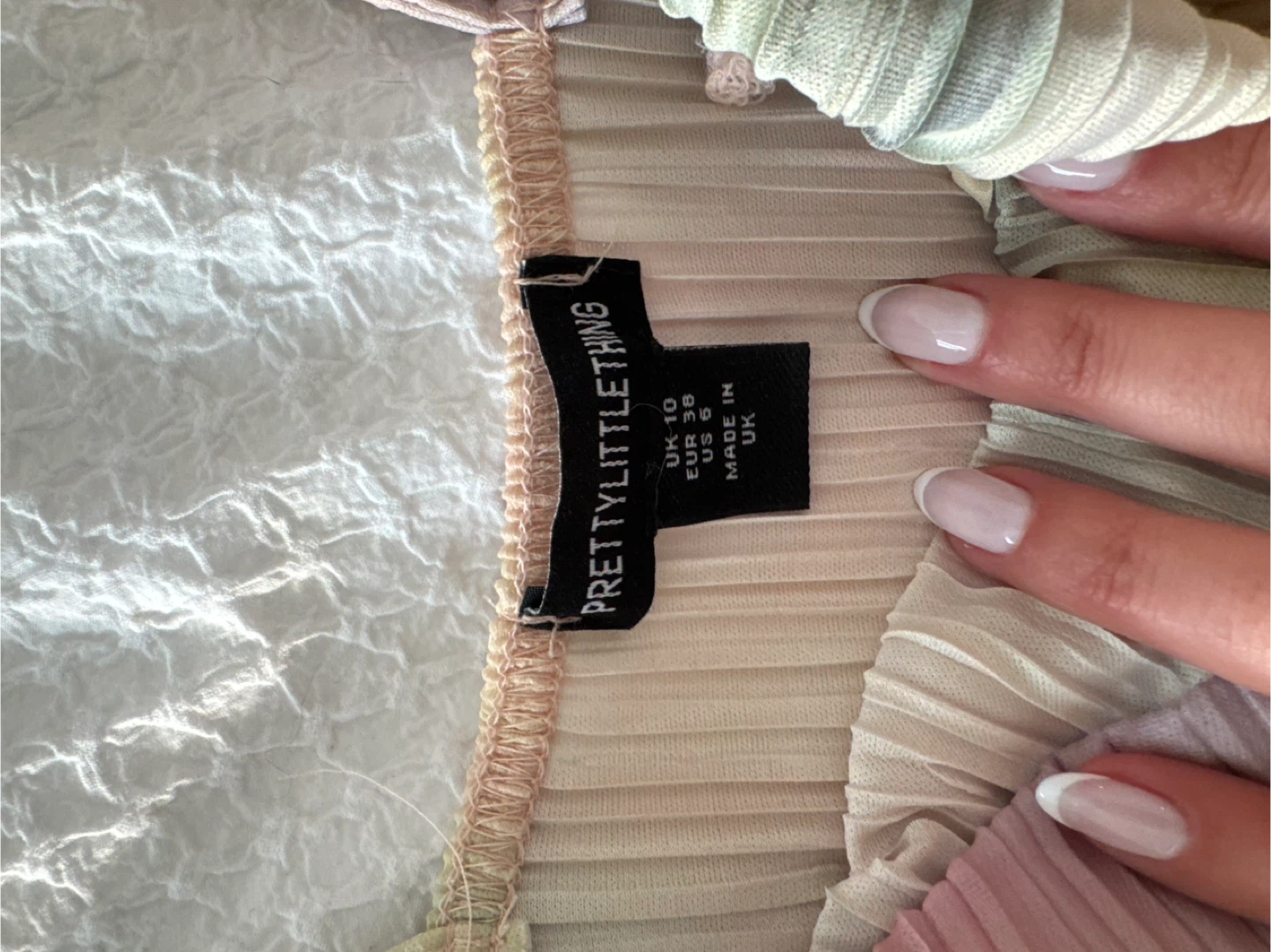 PrettyLittleThing Pleated Maxi Dress - photo 4