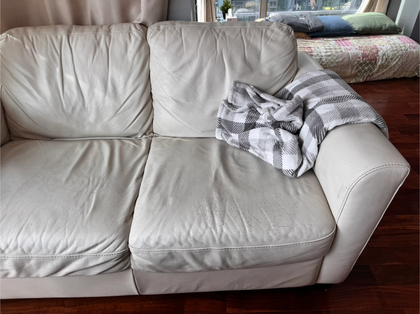 Cream Leather Loveseat Sofa - photo 2
