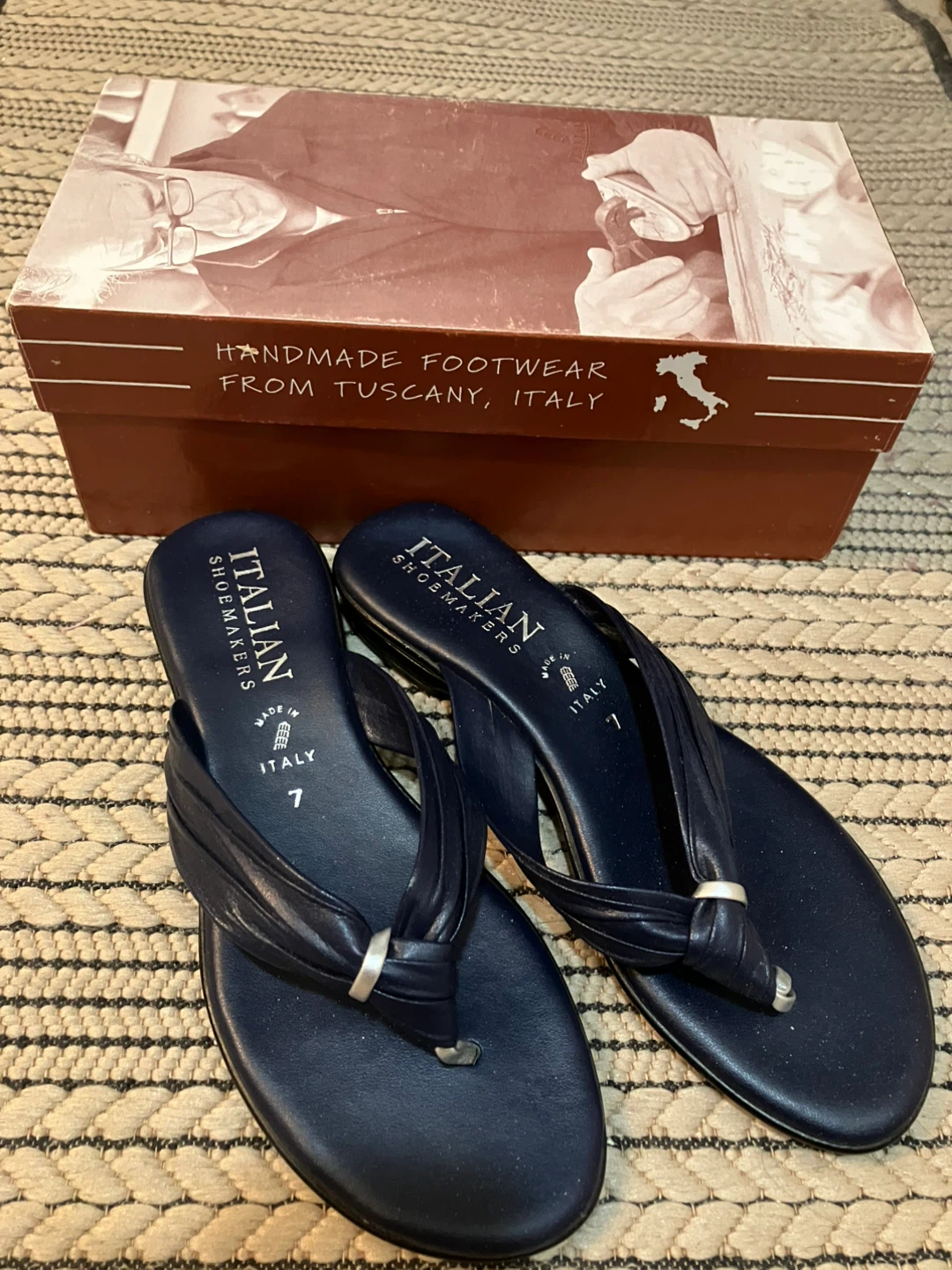 Italian Shoemakers Navy Leather Thong Sandals Size 7