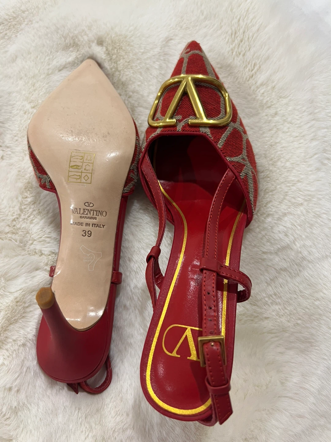 Valentino Garavani Red Vlogo Slingback Heels Size 39 - photo 3