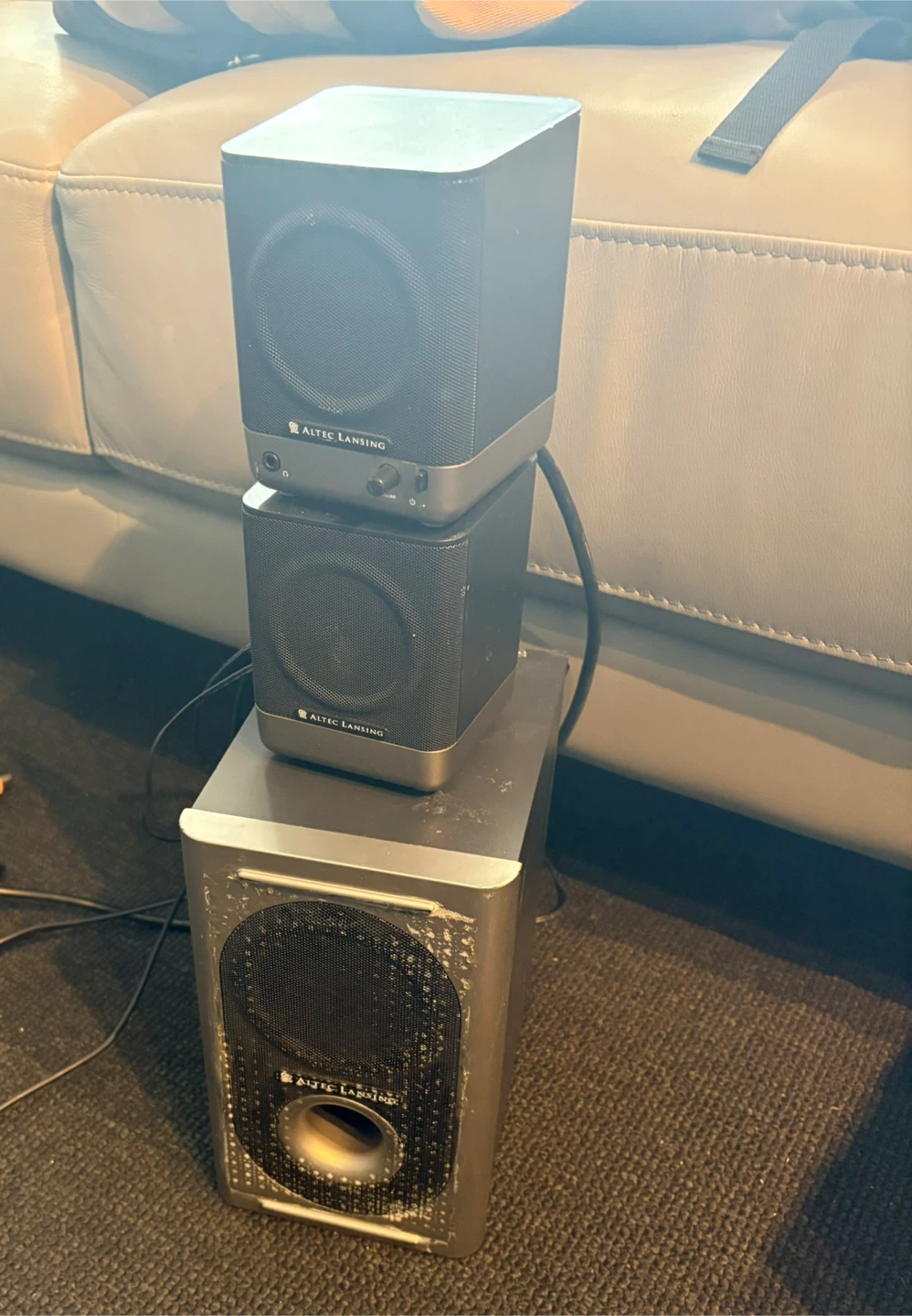 Altec Lansing 221 , 3 way speaker system - photo 2