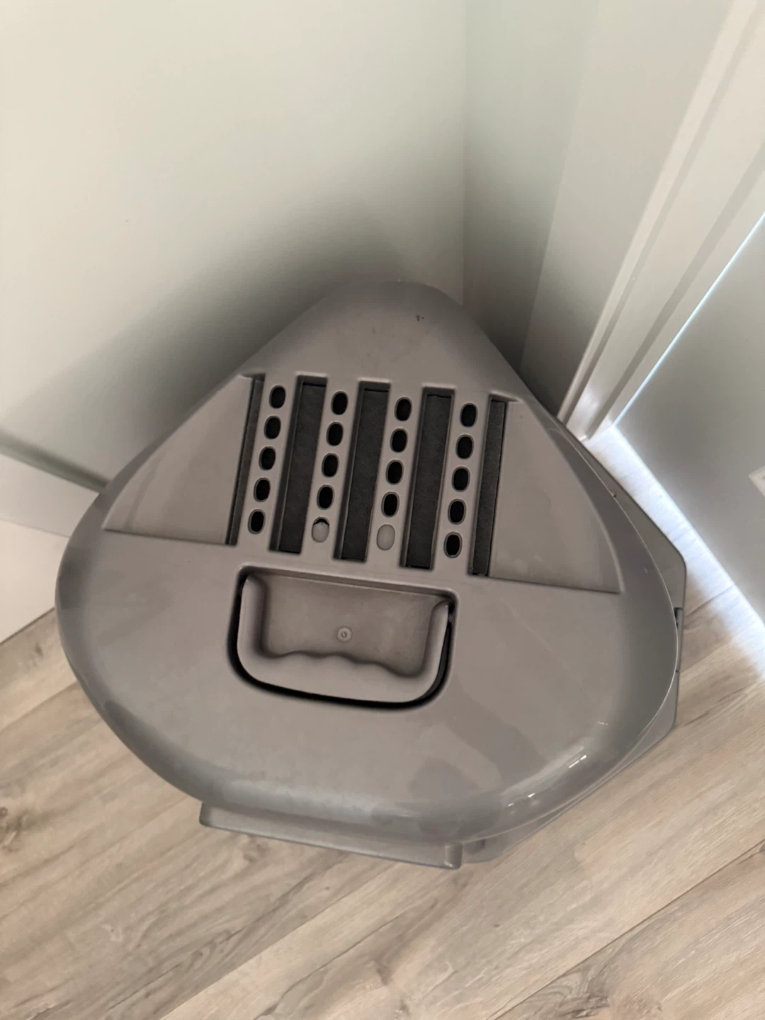 Corner Litter Box with lid In Grey - photo 3