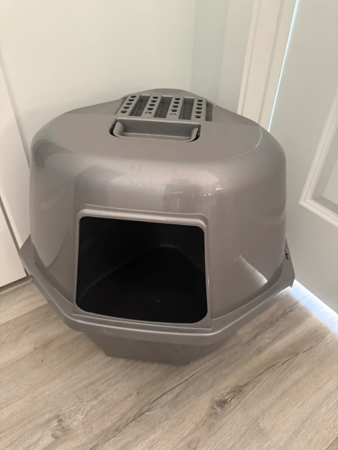 Corner Litter Box with lid In Grey - photo 2