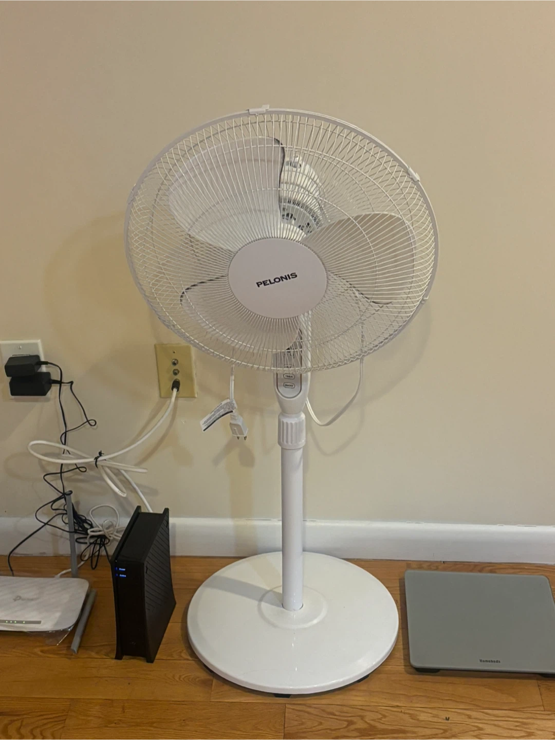 Pelonis White Pedestal Fan