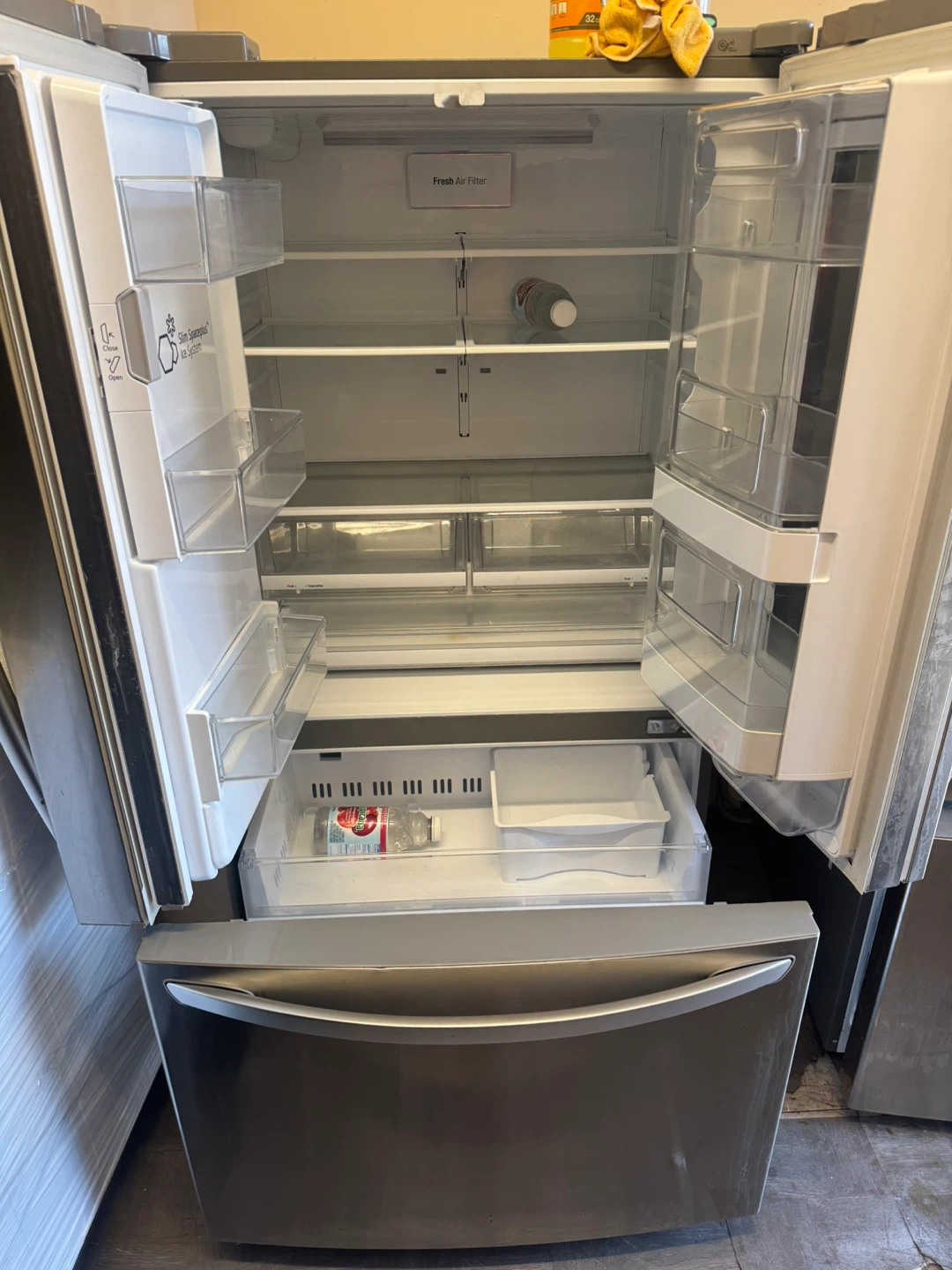 LG Stainless Steel French Door Refrigerator with InstaView - photo 3