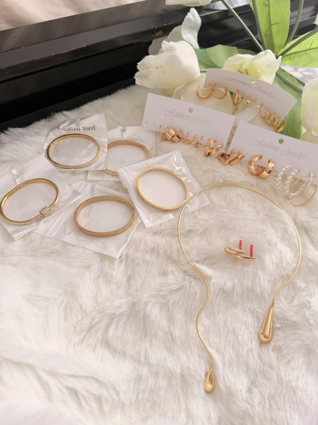 Fashion Jewelry Set - Gold Tone Bracelets & Earrings - photo 2