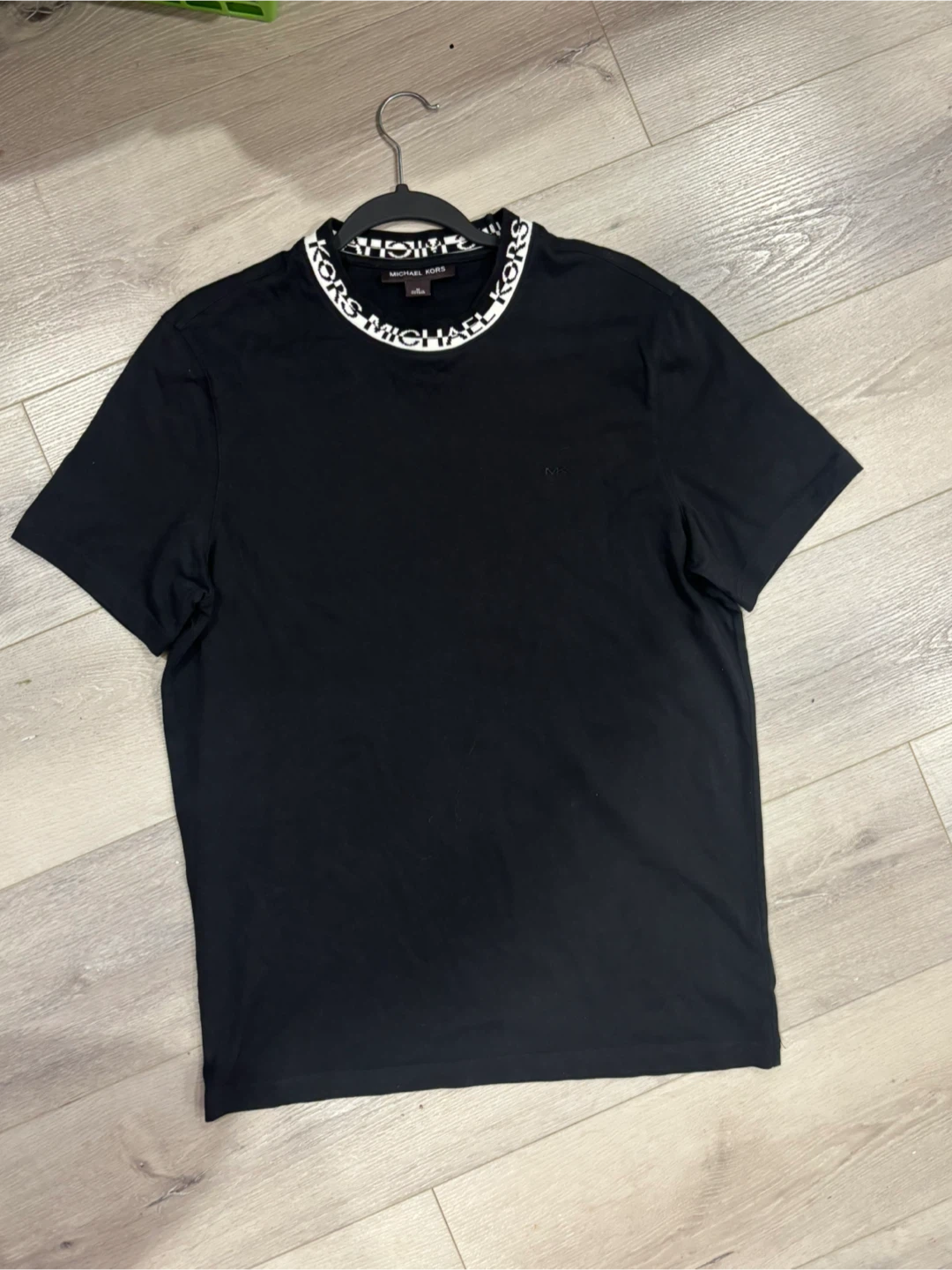 Michael Kors Logo Collar Black T-Shirt Size M Designer - photo 5