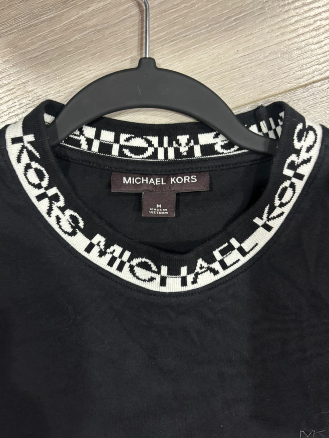 Michael Kors Logo Collar Black T-Shirt Size M Designer - photo 4