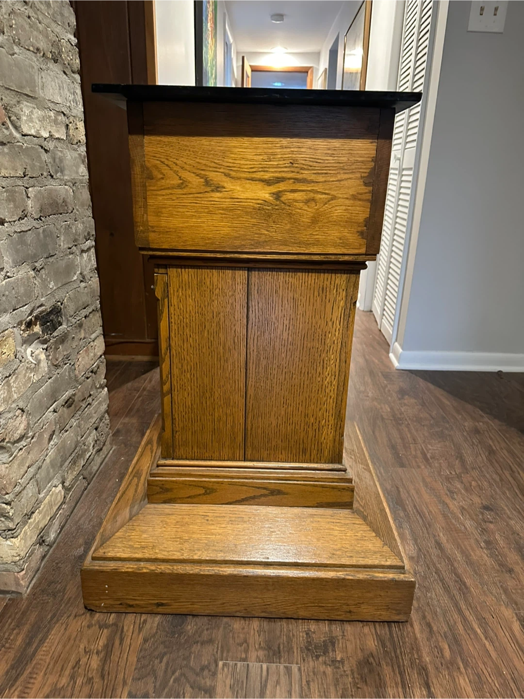 Oak Vintage Stand - photo 2