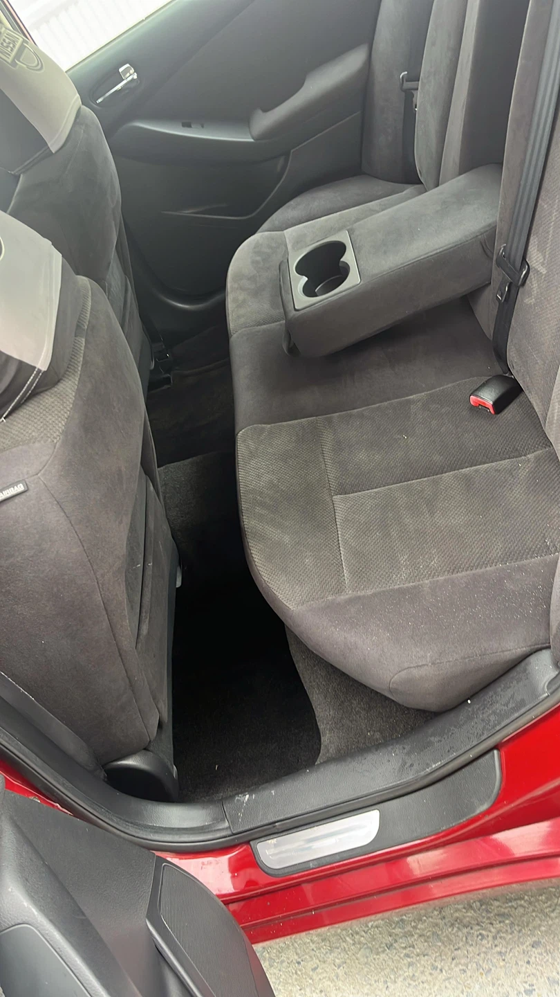 Red Nissan Altima Sedan - photo 2