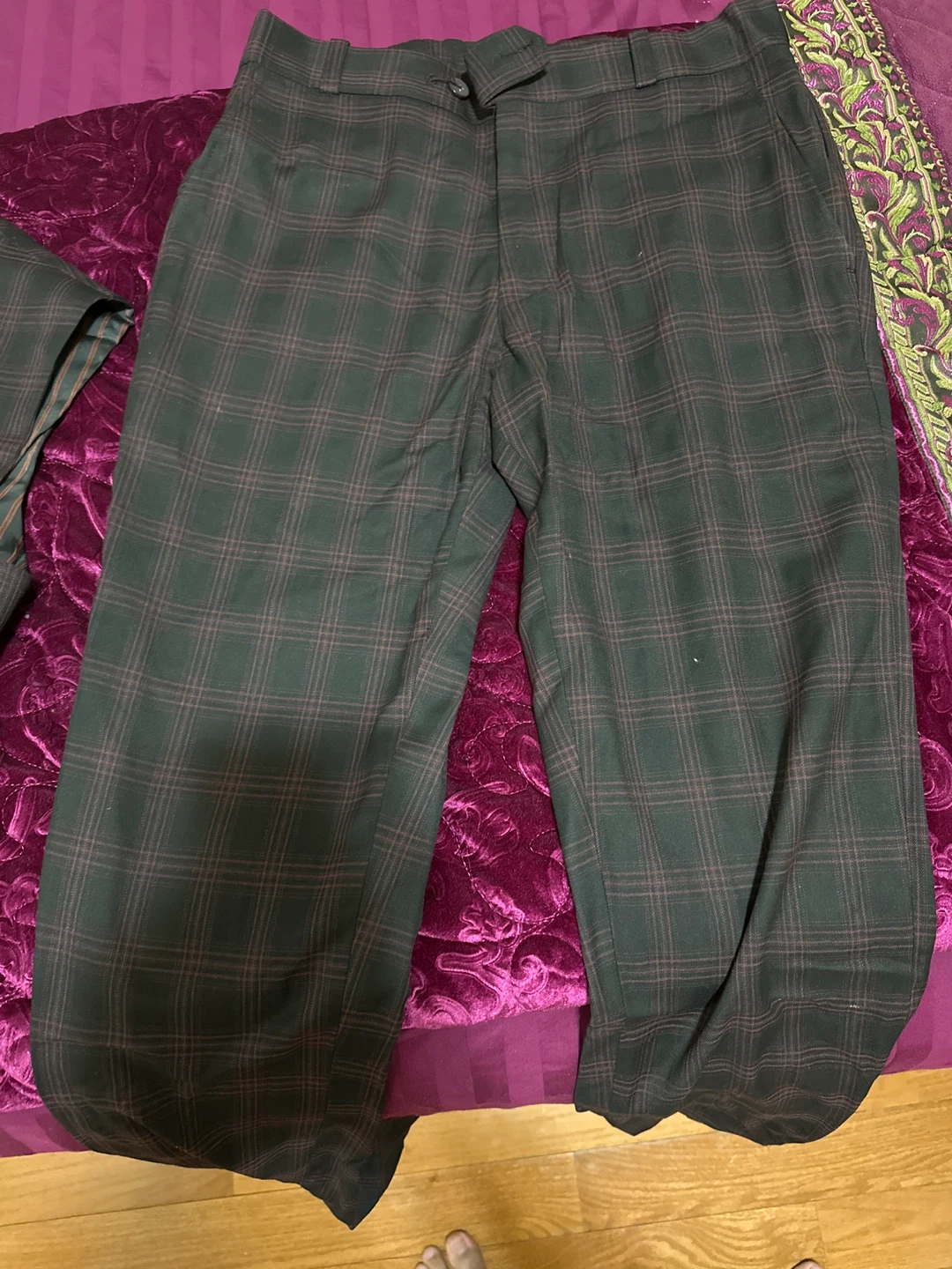 Men's Plaid Suit - Jacket, Vest, and Pants - photo 4