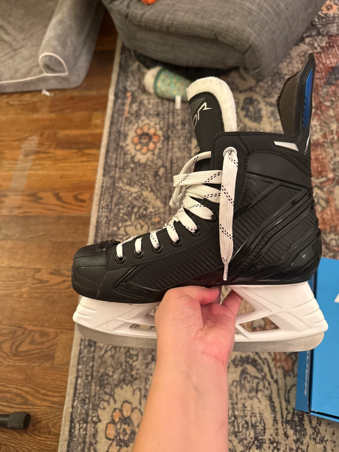 Bauer VAPOR VOLT Hockey Skates size 6 - photo 4