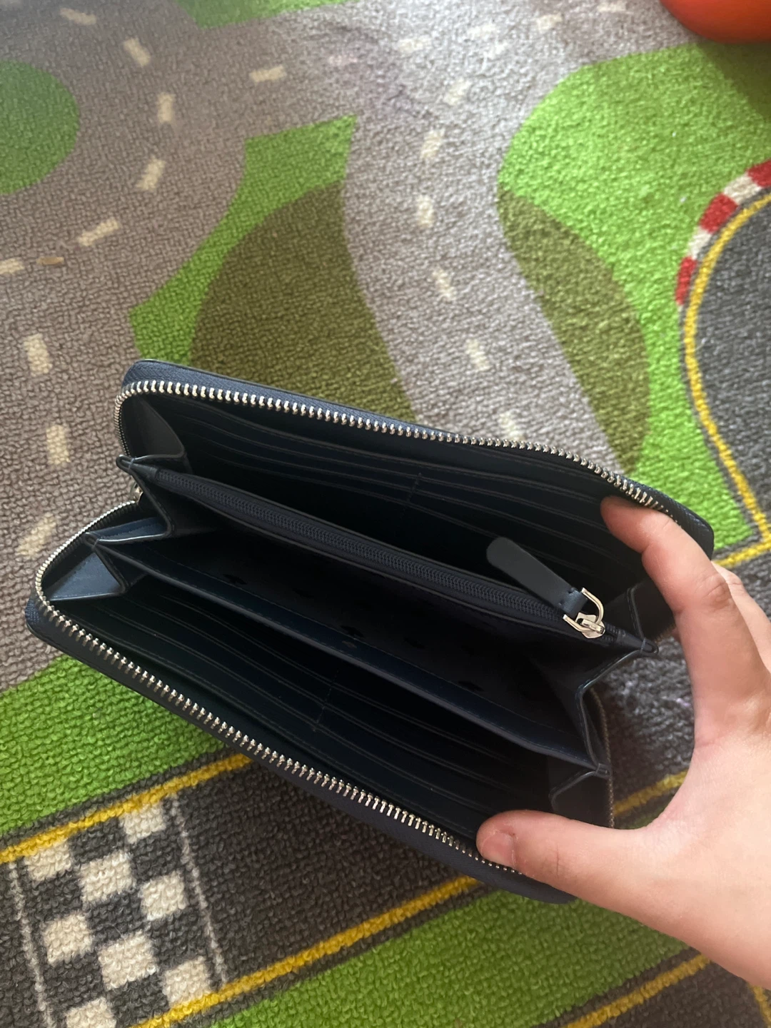Kate Spade New York Daisy Zip Around Wallet - photo 4