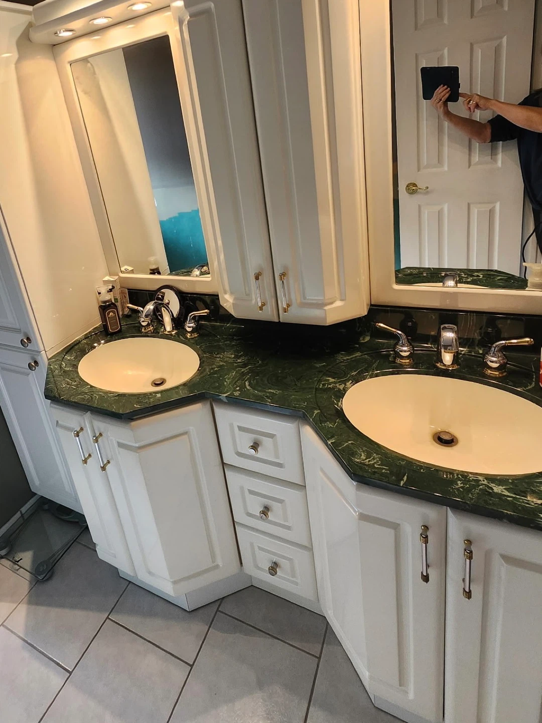 Bathroom Vanity with Double Sinks - photo 2