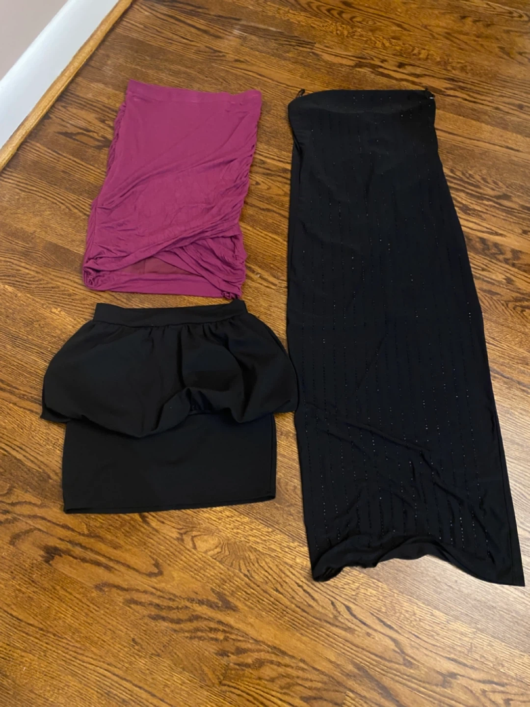Bundle of women's clothing - photo 3
