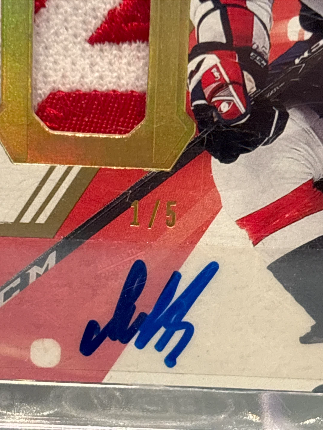 2021-22 Alex Ovechkin SPx Patch/Auto. 1/5 Population: 0 - photo 2