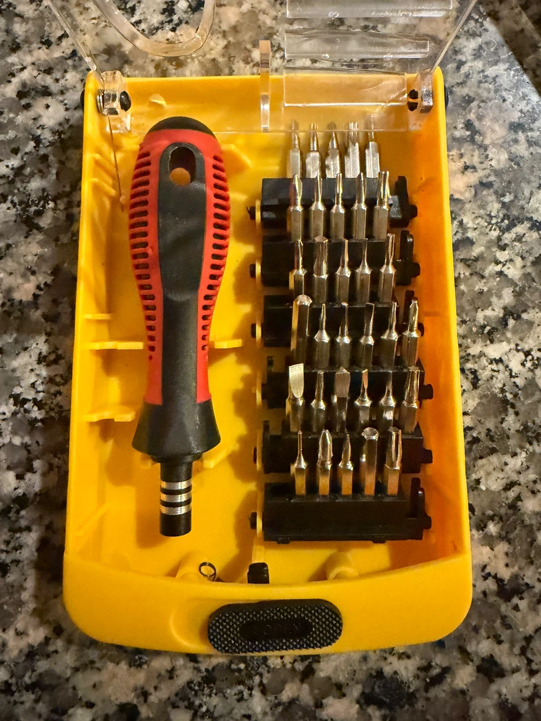Screwdriver Set with multiple magnetic bits