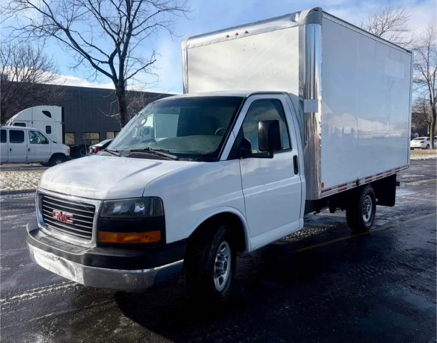GMC Box Truck for Moving and Delivery - photo 3