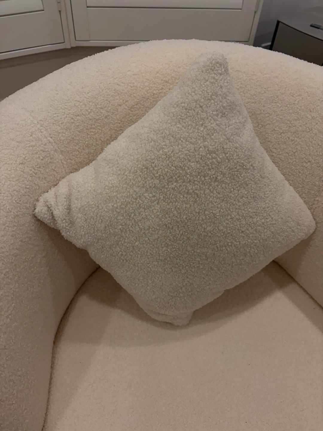 Cream Boucle Accent Chair with Pillow - photo 5