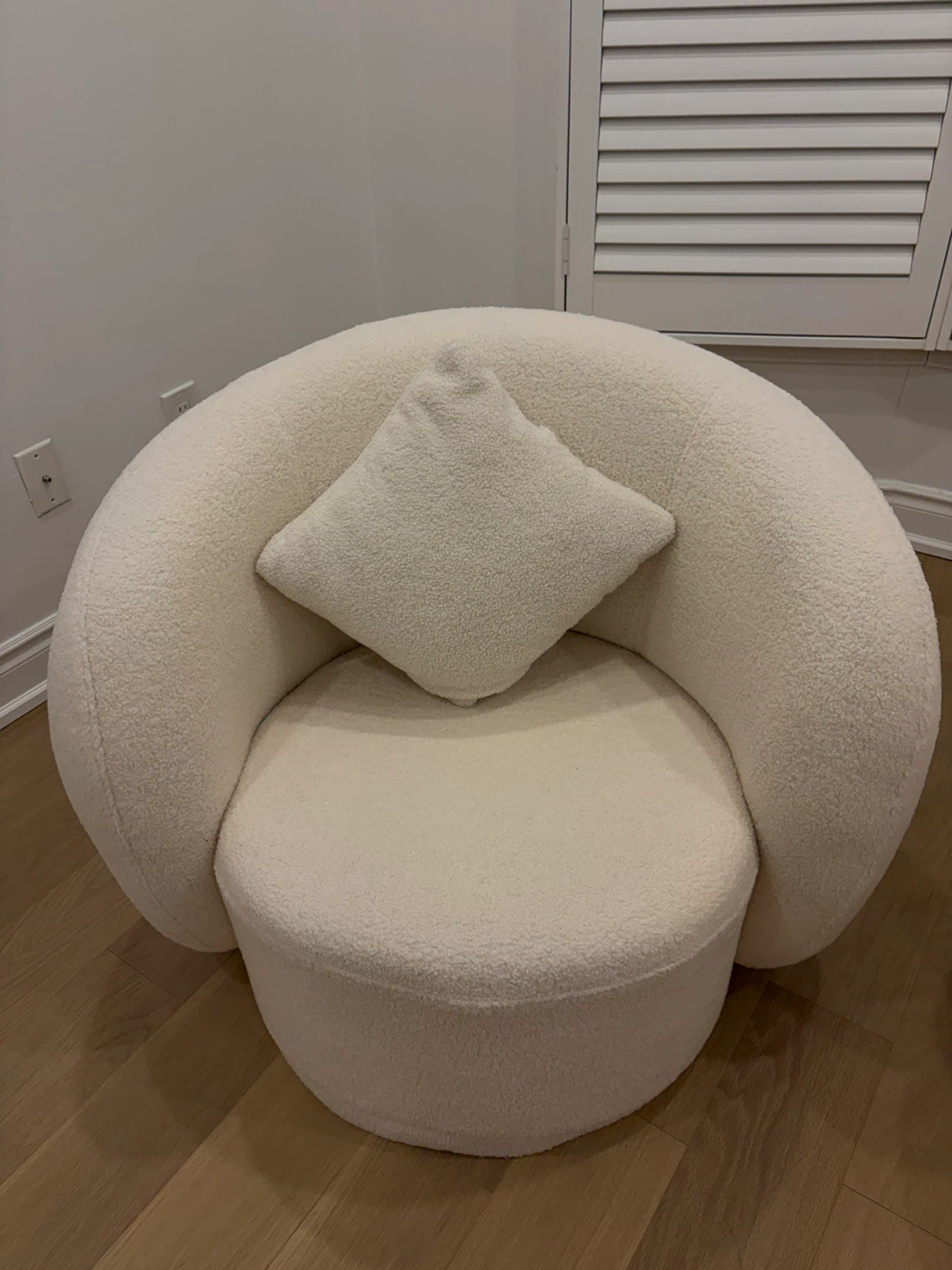 Cream Boucle Accent Chair with Pillow - photo 2