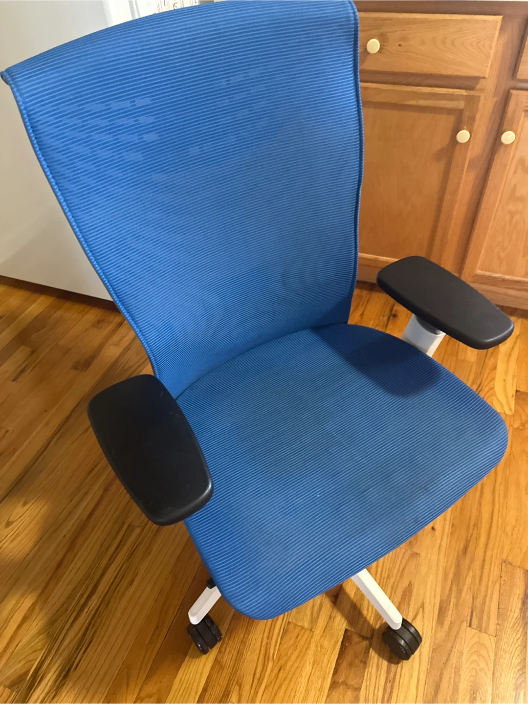 Ergonomic Office Chair - Blue Mesh - photo 3