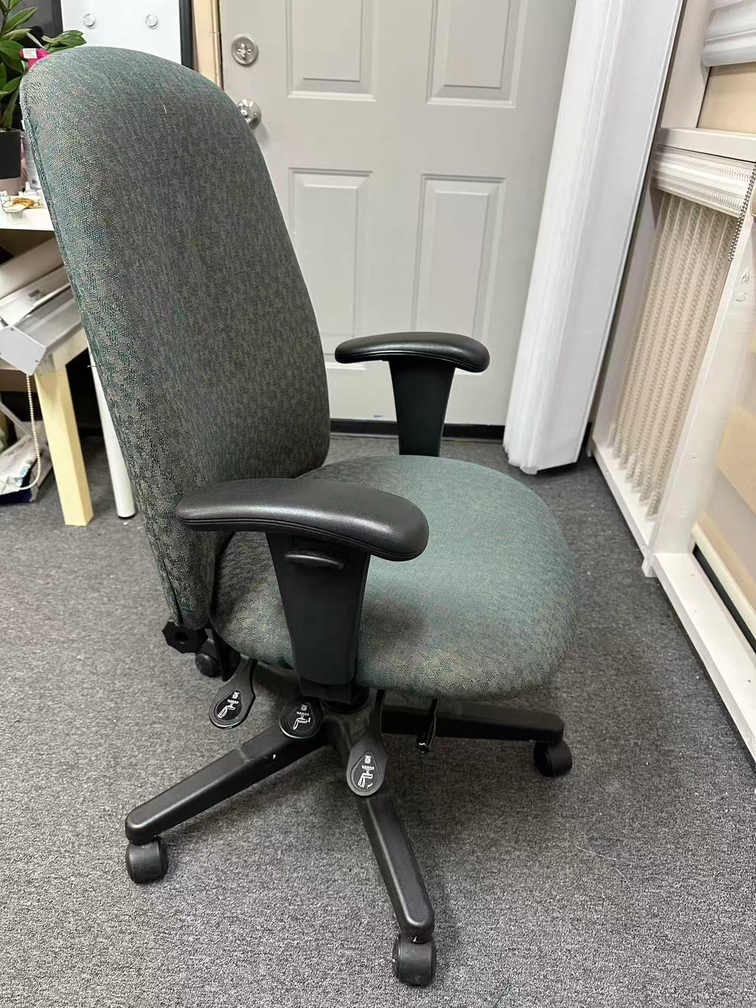 Ergonomic Office Chair