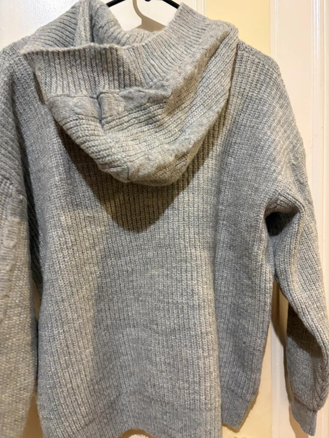 SORQUZE Grey Cable Knit Toggle Hooded Cardigan - photo 5