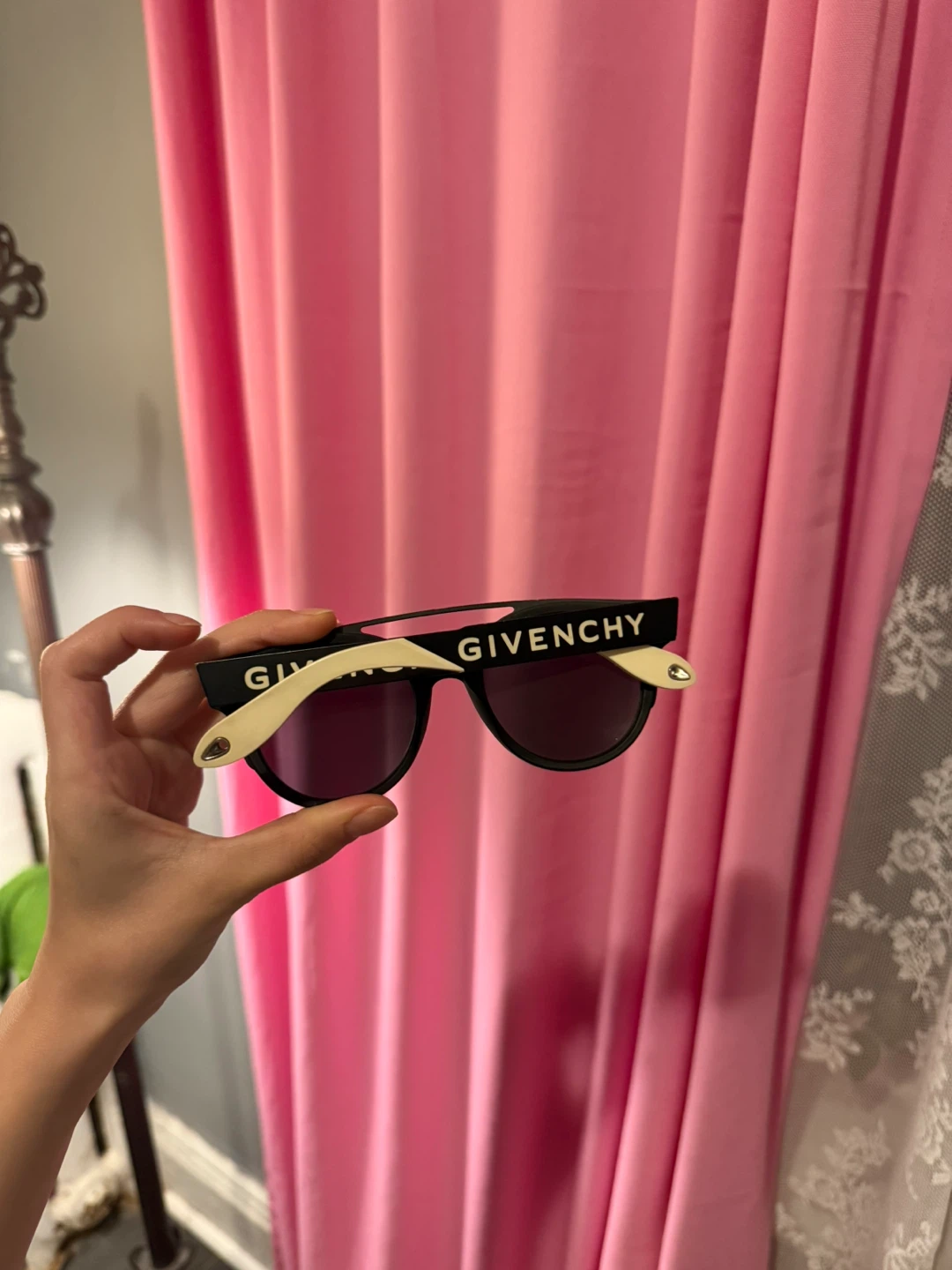 Givenchy Sunglasses - photo 2