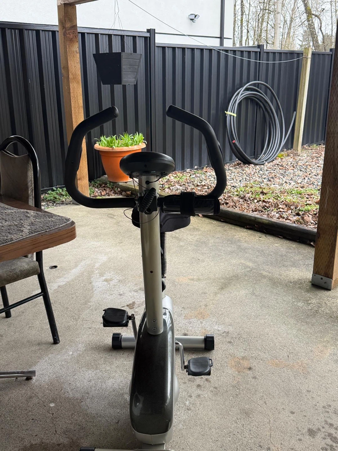 Stationary Exercise Bike