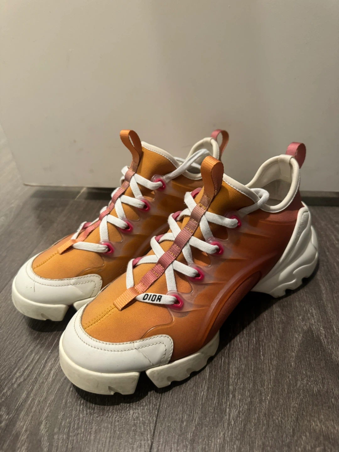 Dior  Sneakers Orange Pink