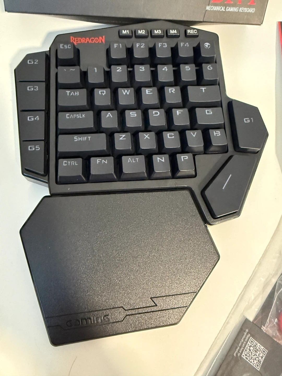 Redragon K585 DITI RGB Mechanical Gaming Keypad