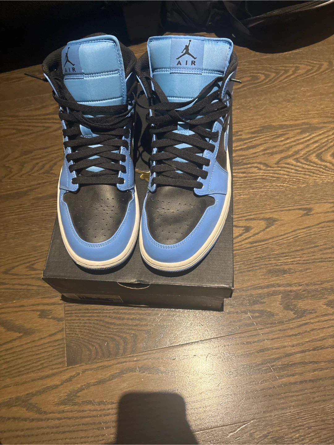 Air Jordan 1 Mid SE - photo 3
