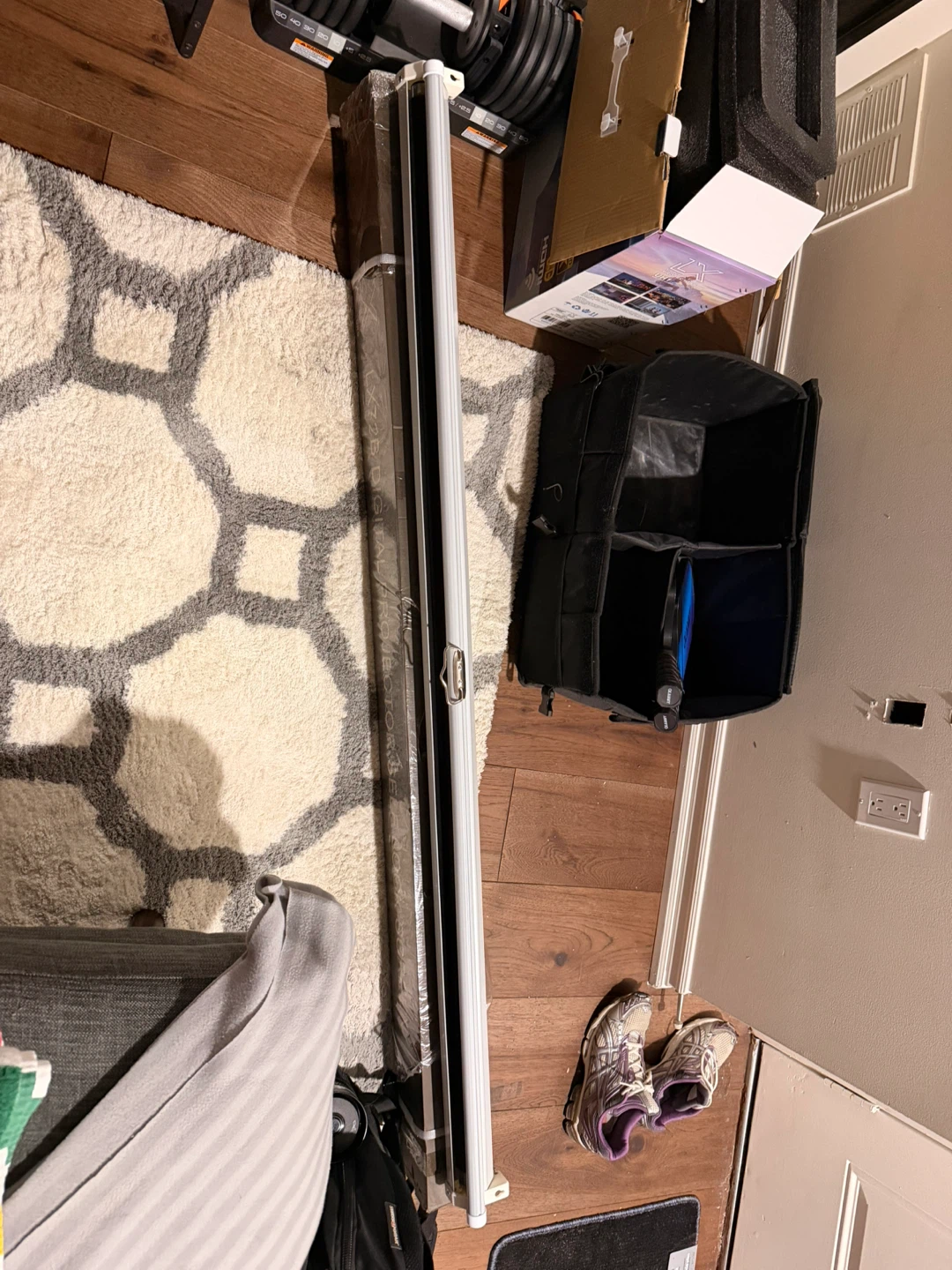 LX UH1 Smart Projector & LX72B Projector Screen - photo 4