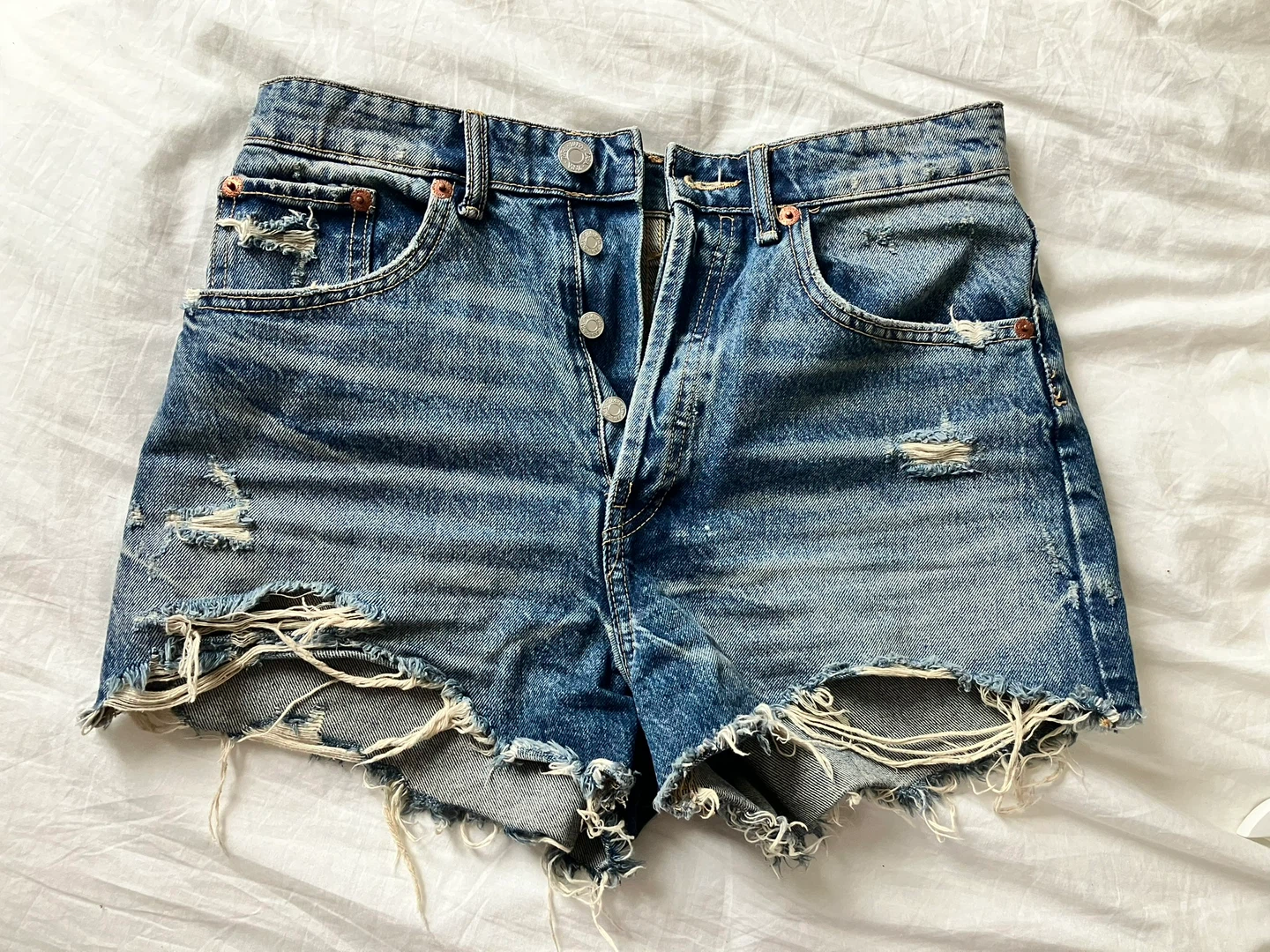 ZARA High-Waisted Jeans Shorts - Size 6