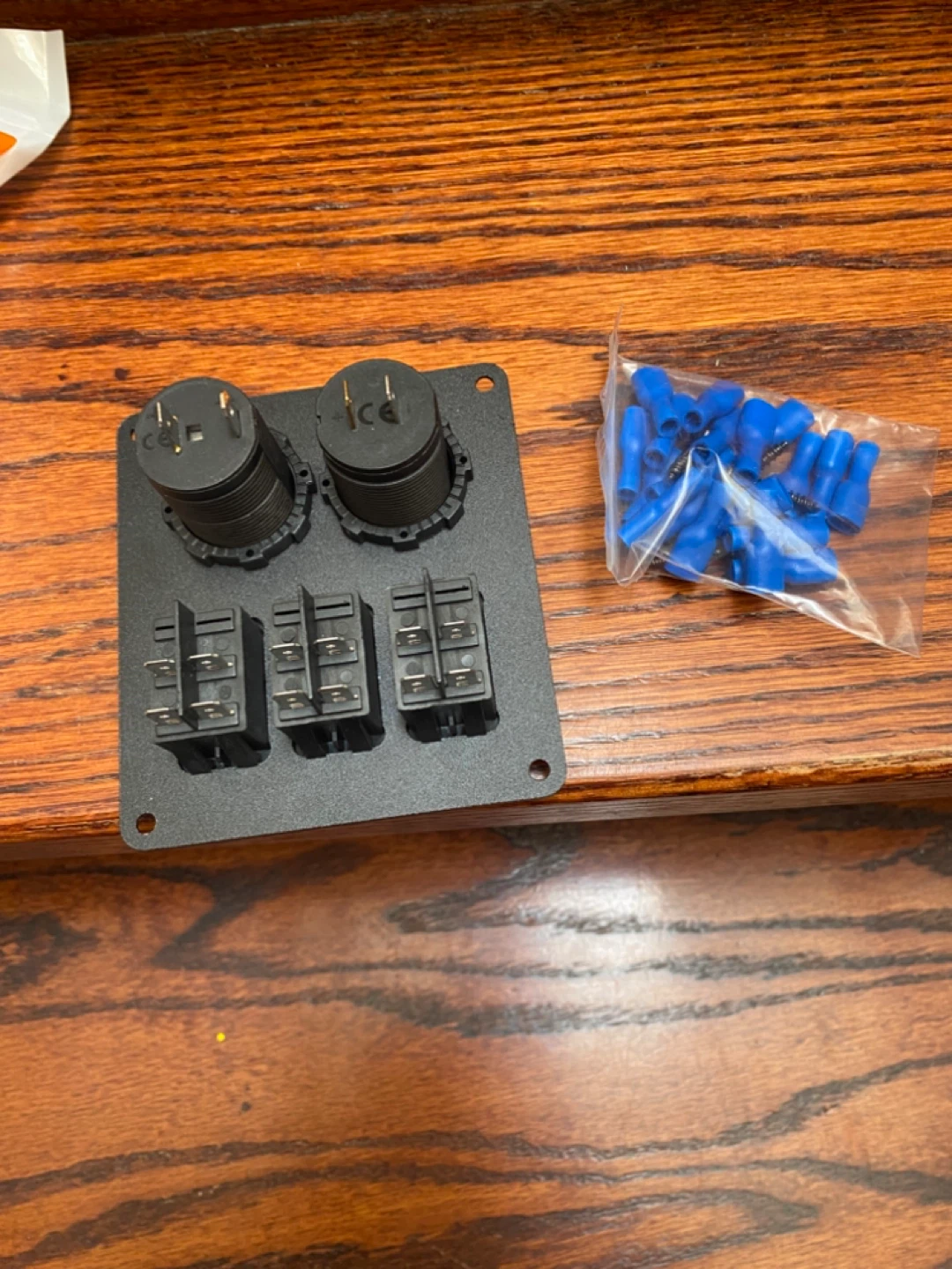 4-Gang Switch Panel with USB Ports
