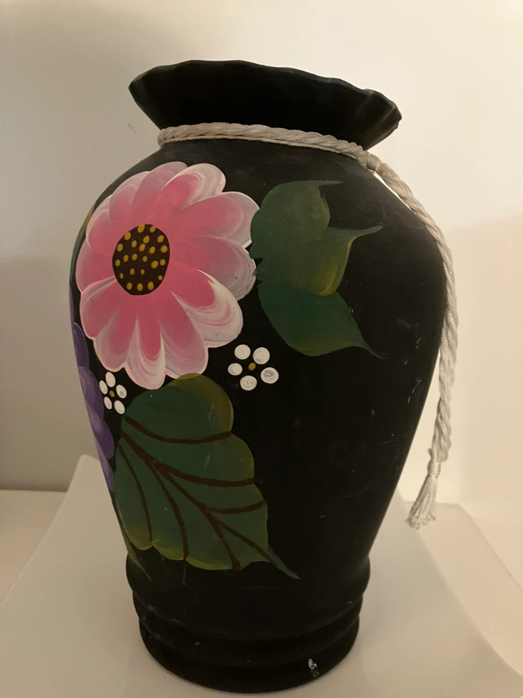 Hand-Painted Black Ceramic Vase with Floral Design - photo 3