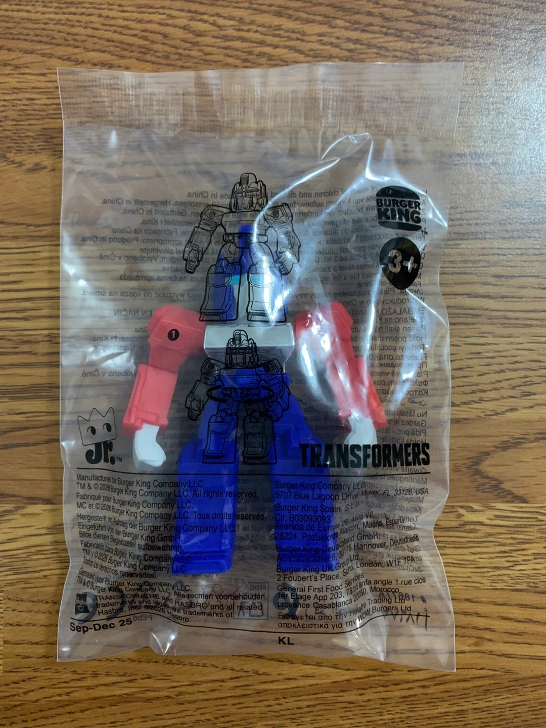 Burger King - Transformers King Jr. Toy (Optimus Prime) - photo 2