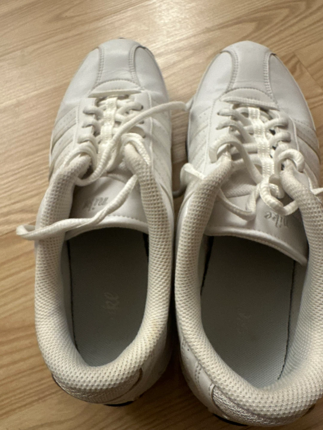 Nike White Leather Sneakers - Women's Size 8 - photo 4
