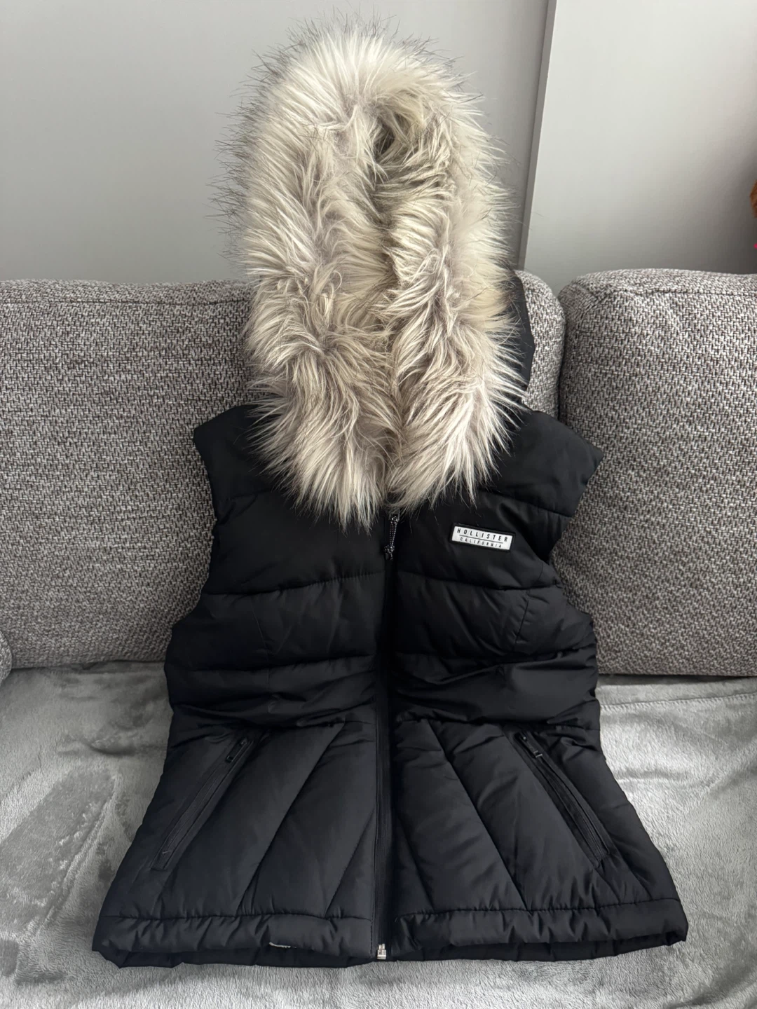 Hollister Black Puffer Vest with Faux Fur Hood - Size M