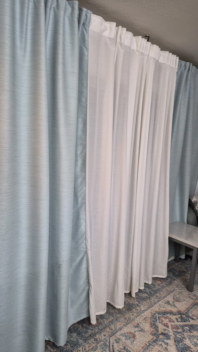 2 blue couchs and a set of curtains and 1 rug for FREE - photo 4