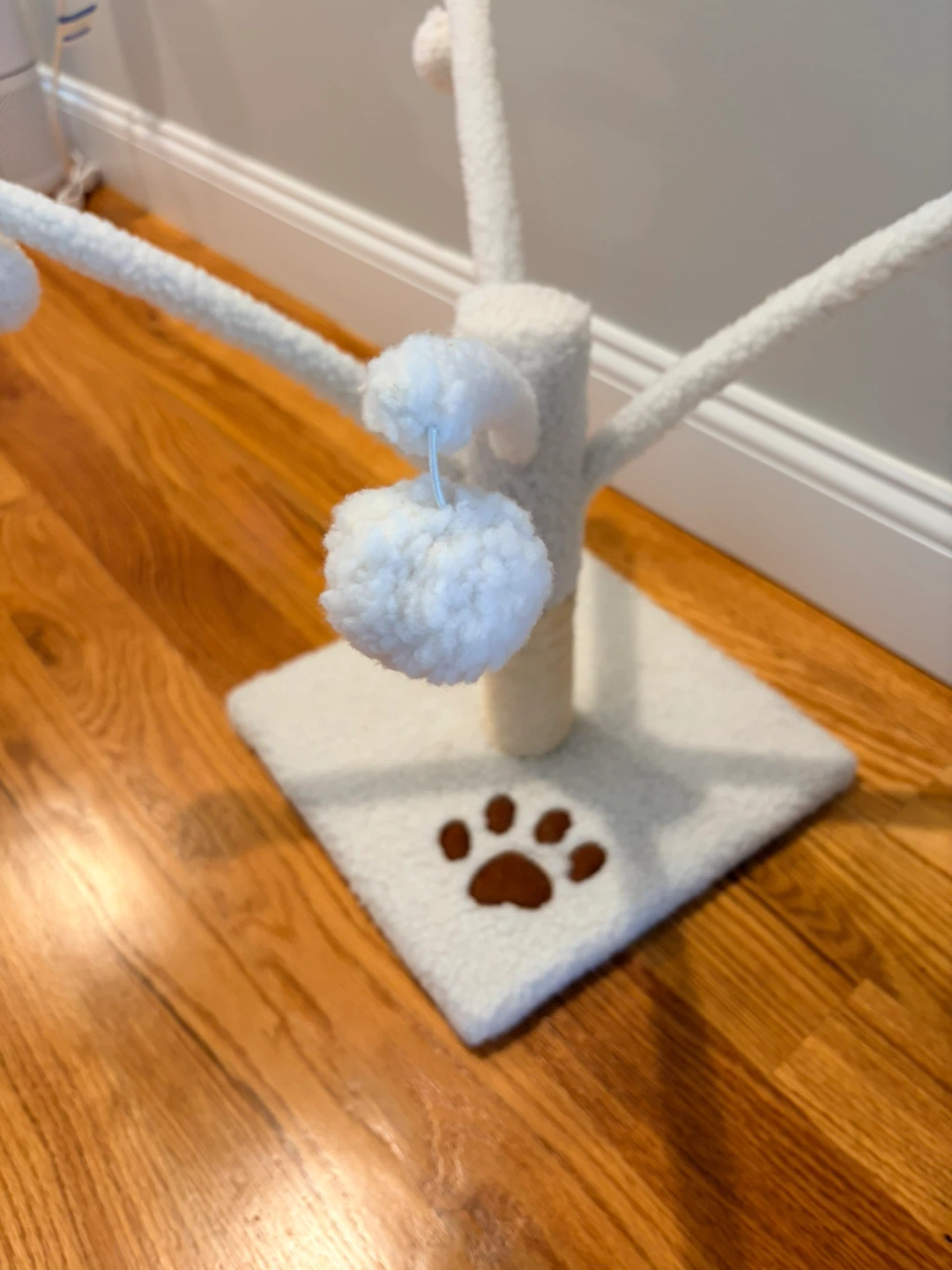 White Cat Tree with Paws - photo 2