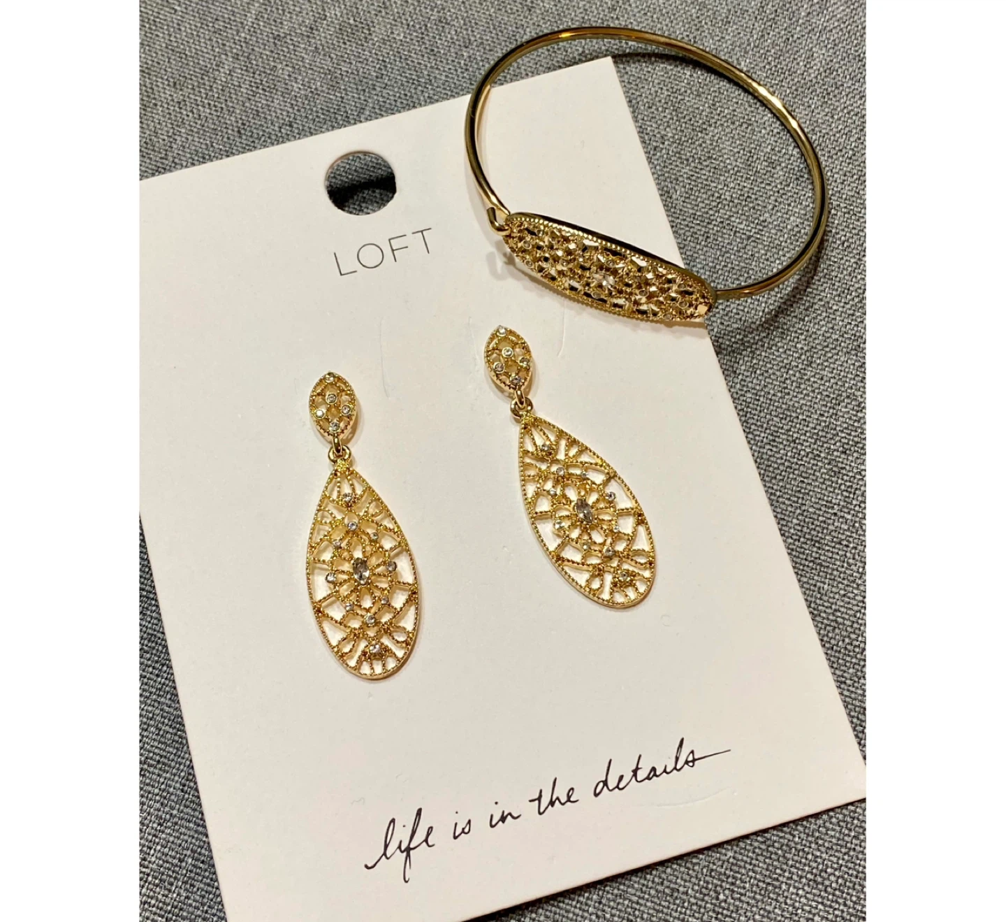 LOFT Gold Set （Bracelet + Earrings)