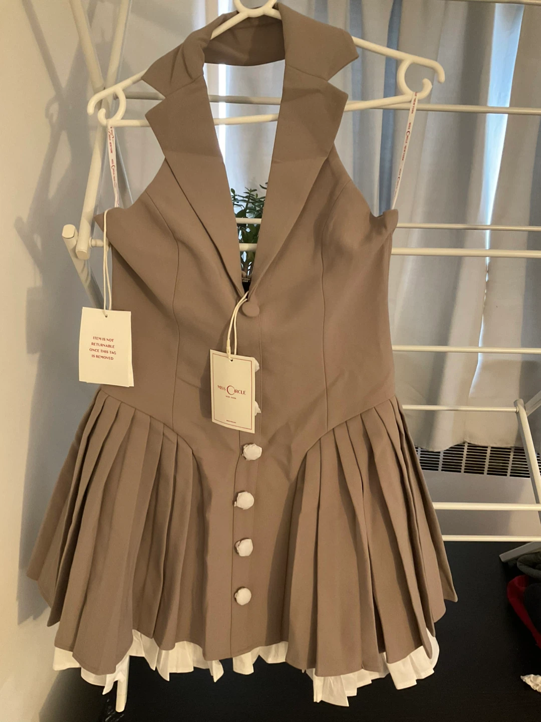DRESSES PARTY