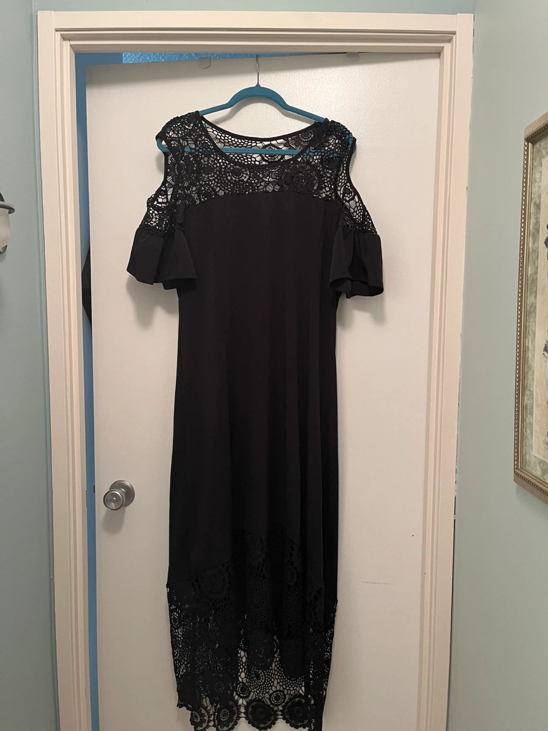Black Lace Detail Cold Shoulder Maxi Dress - photo 2