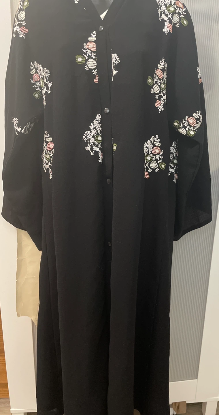 Embroidered Black Abaya