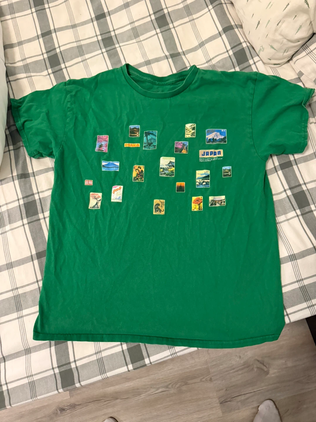 Global Hiatus Graphic T-Shirt Japanese landmarks